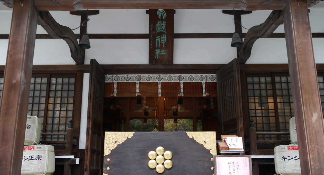 鳥越神社